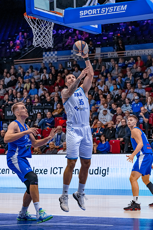 Basketball live stream